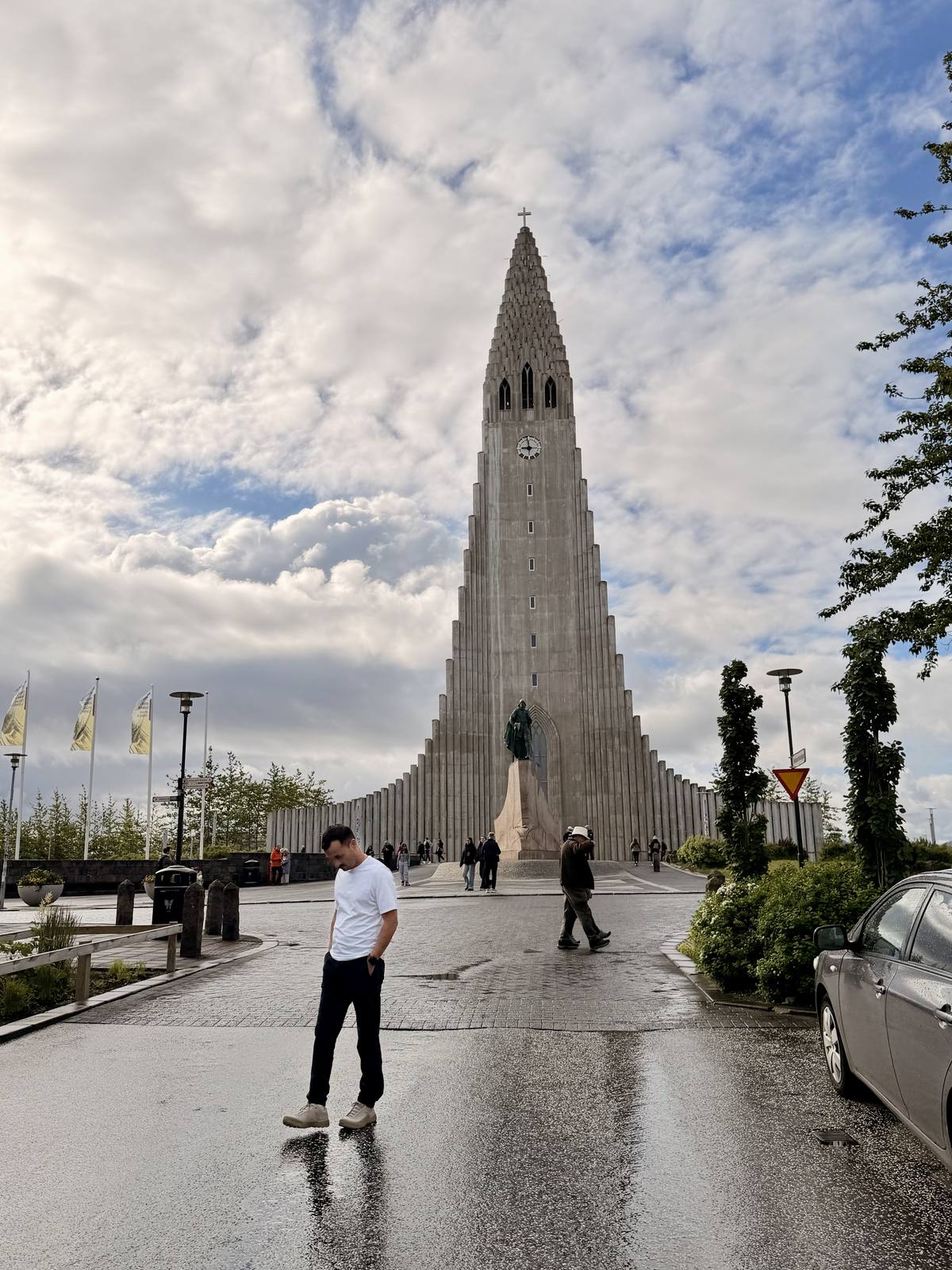 Solo photo in front of Hallgrímskirkja church, Reykjavik