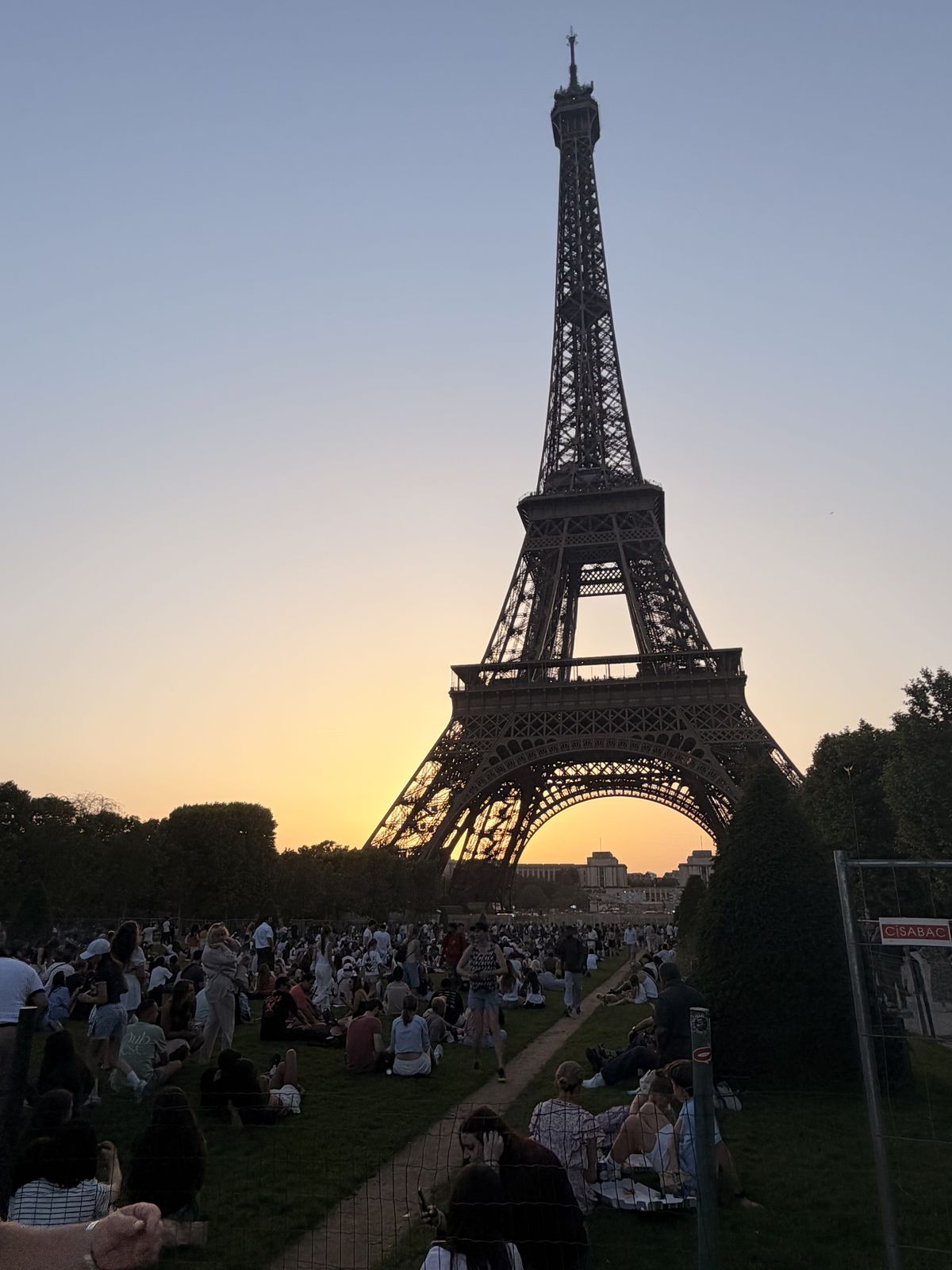 Paris at dusk, Day One